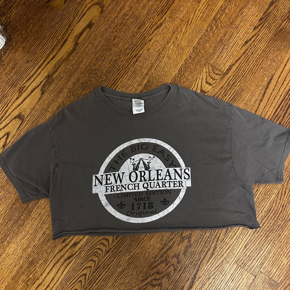 Gray New Orleans Crop Top - Picture 2 of 4